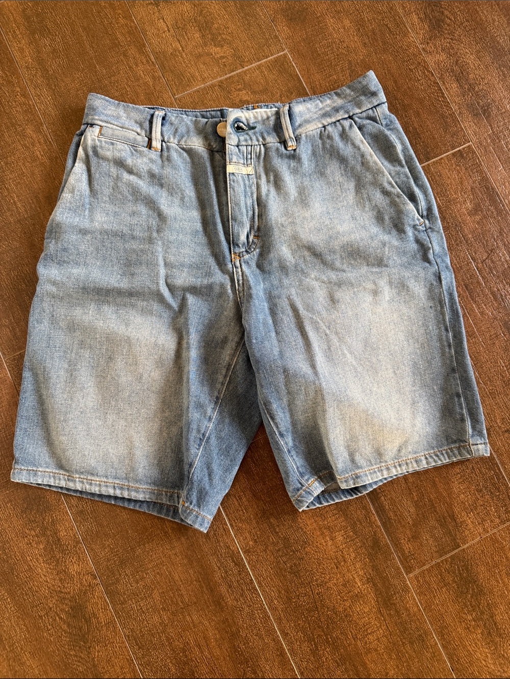 Closed Light Blue Denim Shorts